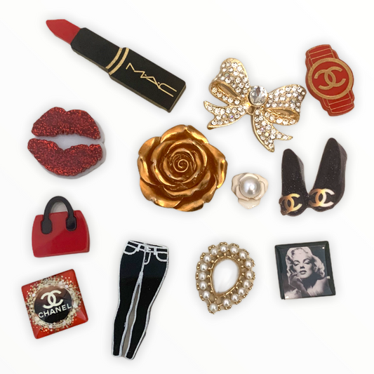 Jeans & Flats Themed Layout I-21-004 (Pieces are not for sale)